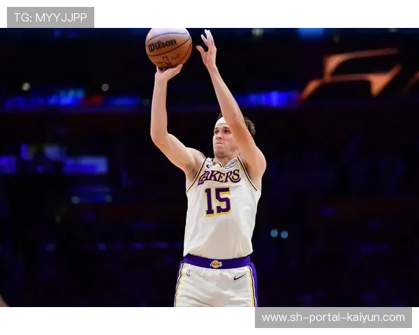 NBA常规赛：湖人124-104击败独行侠，詹姆斯28+10+12创最老三双纪录